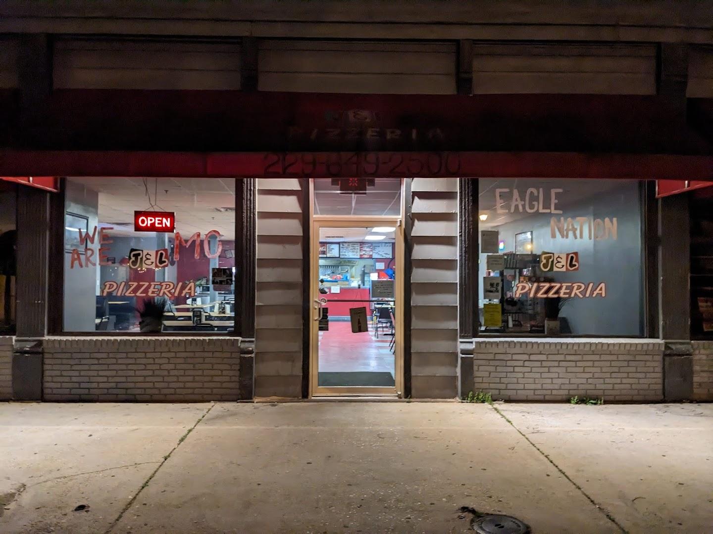 J & L Front Porch Pizzeria