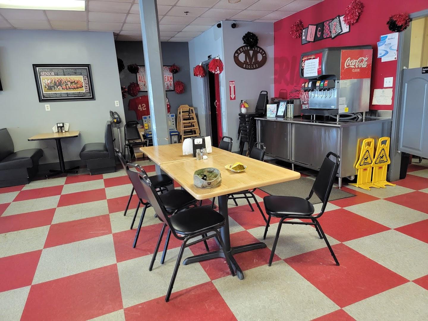 J & L Front Porch Pizzeria